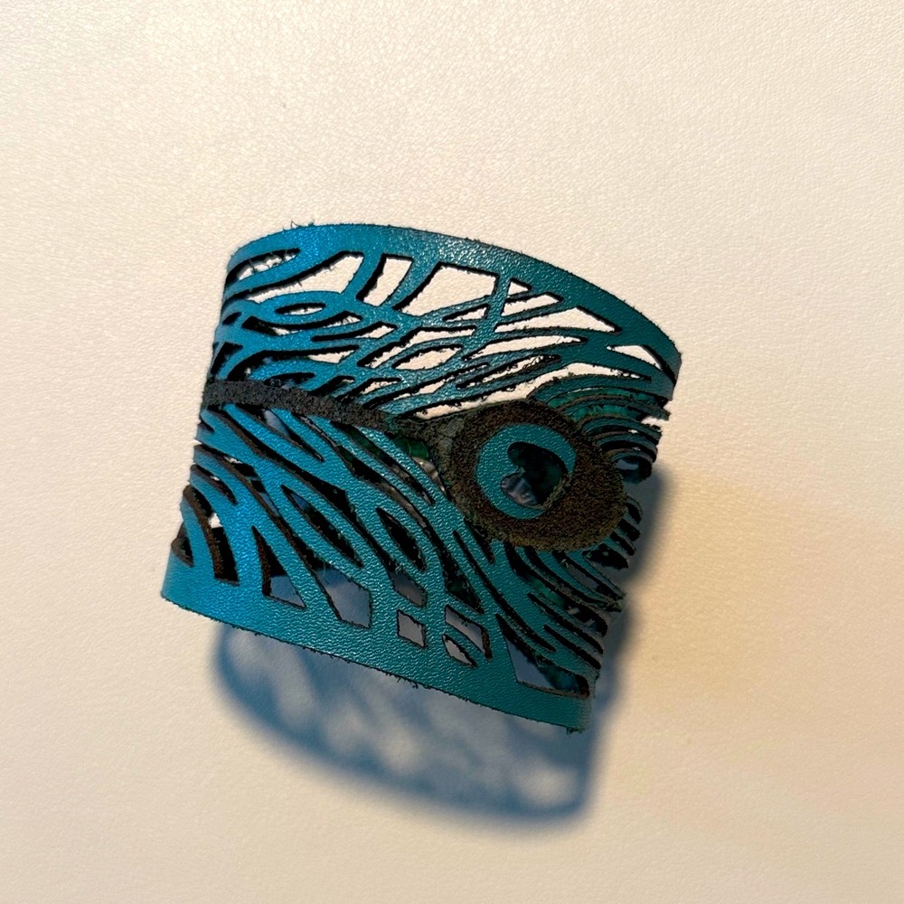 Teal & Black Feather Design Leather Bracelet Cuff